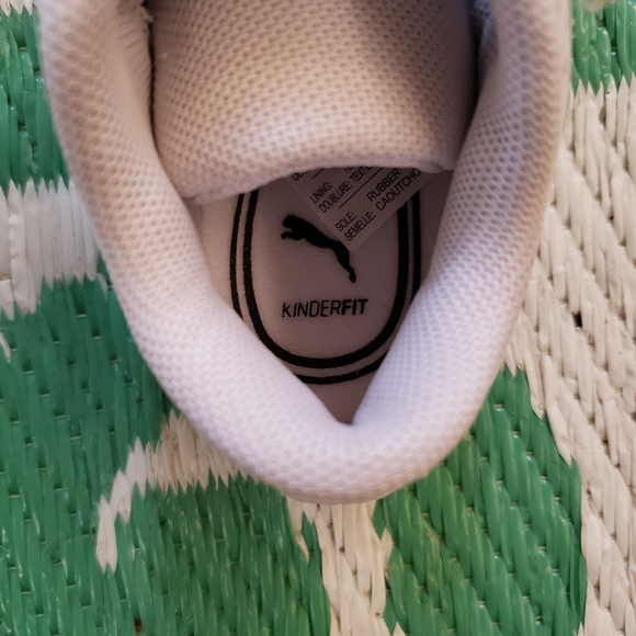 NWT Puma Toddlers Sneakers size 7 - Picture 4 of 5